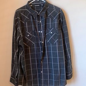 BNWOT Odo Brand men’s Pearl snap long sleeve shirt